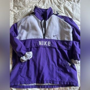 Vintage Nike wind breaker